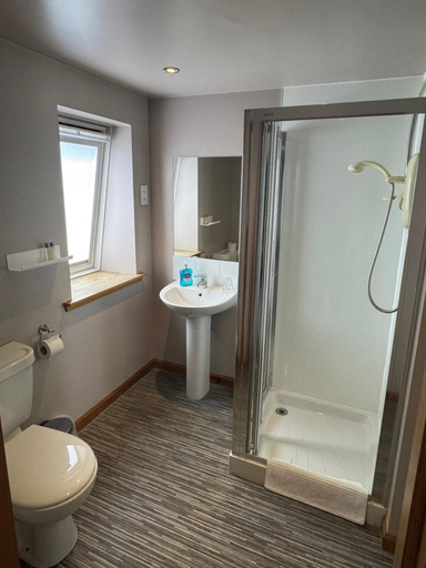 Bathroom 3, The Square Kintore, Aberdeenshire