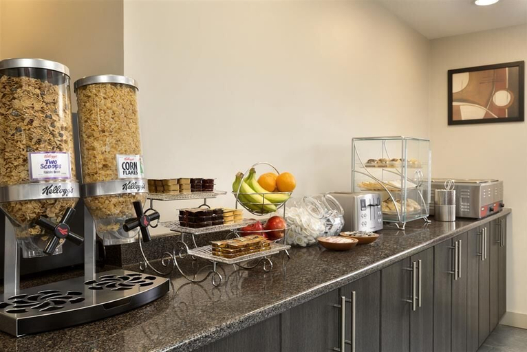 Food & Drinks 5, Travelodge by Wyndham Kindersley, Division No. 13