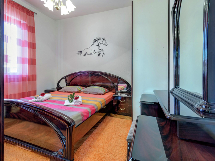 Bedroom 3, Apartment in Kastel Sucurac with Sea View, Kaštela
