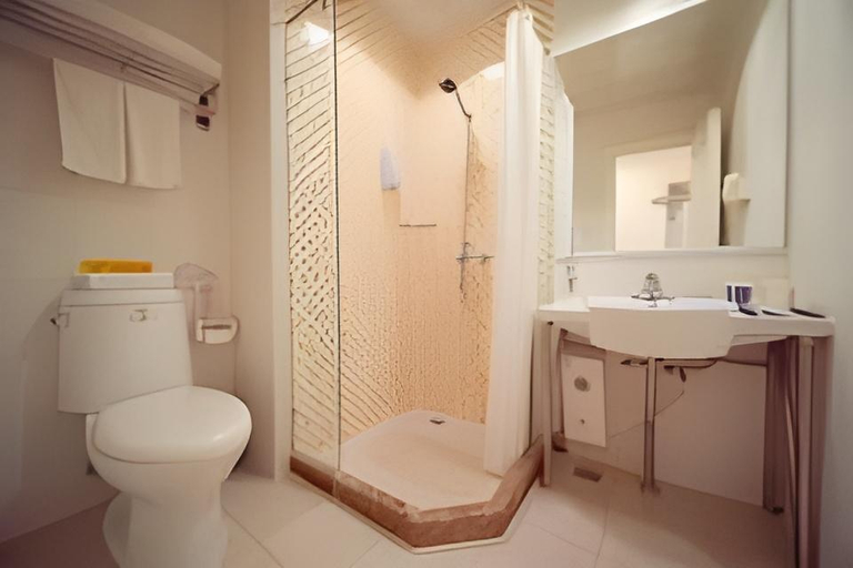 Bathroom 3, Home Inn Beijing Shunyi Center Metro Station, Beijing