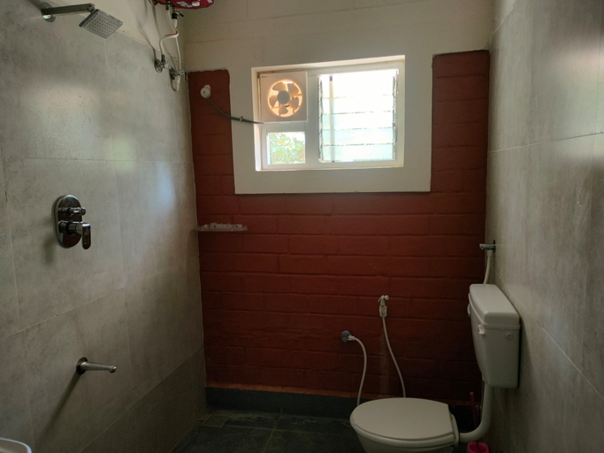 Bathroom 4, TRK Farms Vinmeen Retreat, Vellore