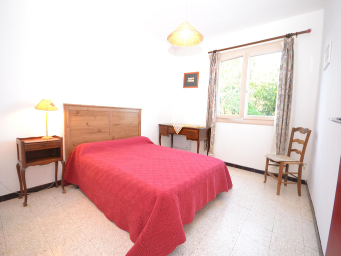 Bedroom 2, Flat with pool in the heart of vineyards, Hérault