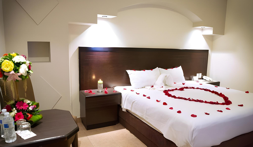 Bedroom 2, Hotel Principado Tijuana Aeropuerto, Tijuana