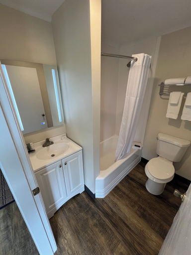 Bathroom 3, River Valley Inn, Hampshire