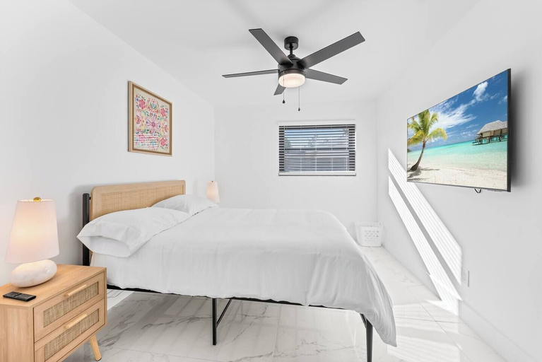 Bedroom 3, Luxury poolside paradise, Pinellas