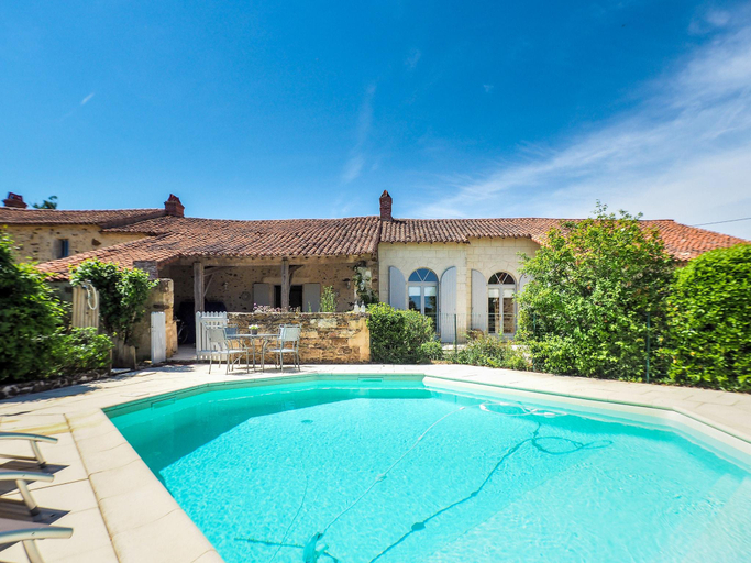 Sport & Beauty 2, Holiday Home Saint-Laurent Pool  Garden, Vendée