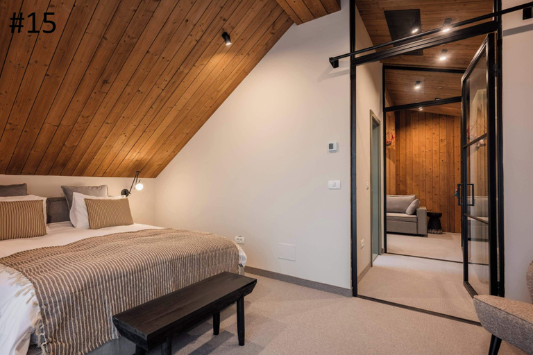 Bedroom 2, The Pines Bucegi Lodge, Bran