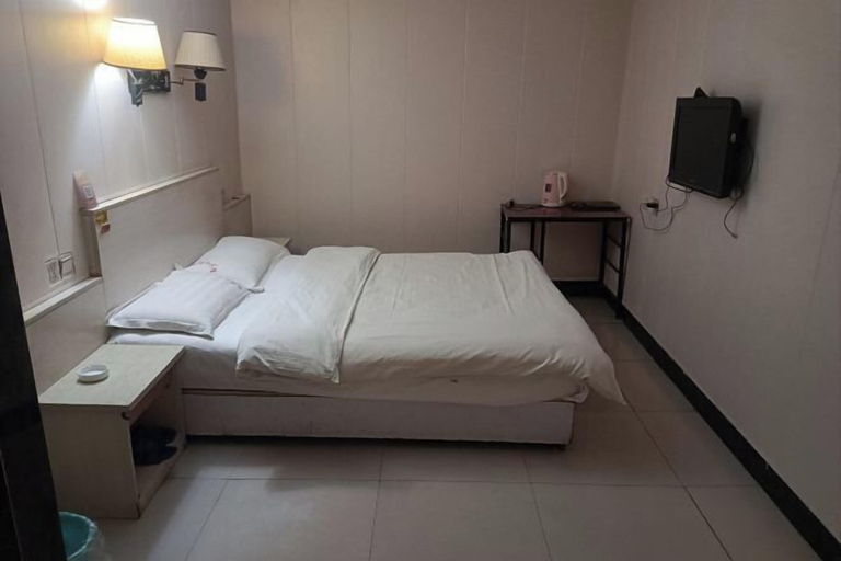 Bedroom 5, Green Tree Inn (Shangqiu Liangyuan District Railway Station), Shangqiu