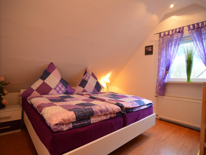 Bedroom 2, Chalet im Sauerland nahe Skigebiet Winterberg, Hochsauerlandkreis