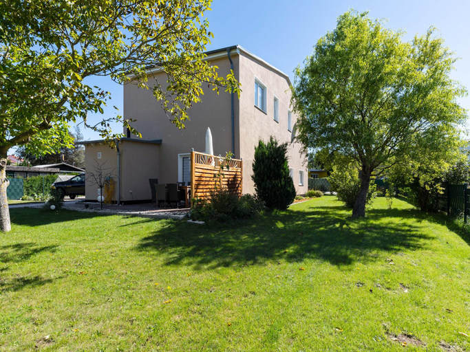 Others 5, Spacious Family Haven in Kropelin, Rostock