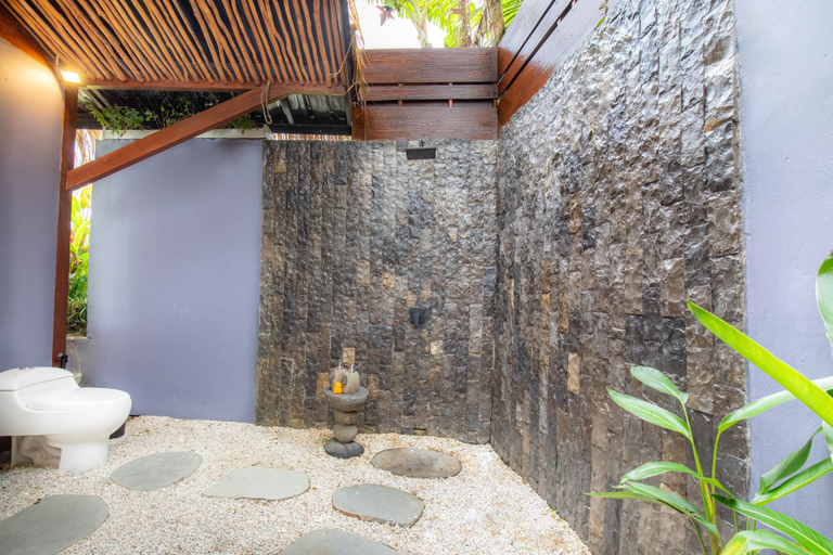 Bathroom 2, Sebatu Hill Cottage, Gianyar