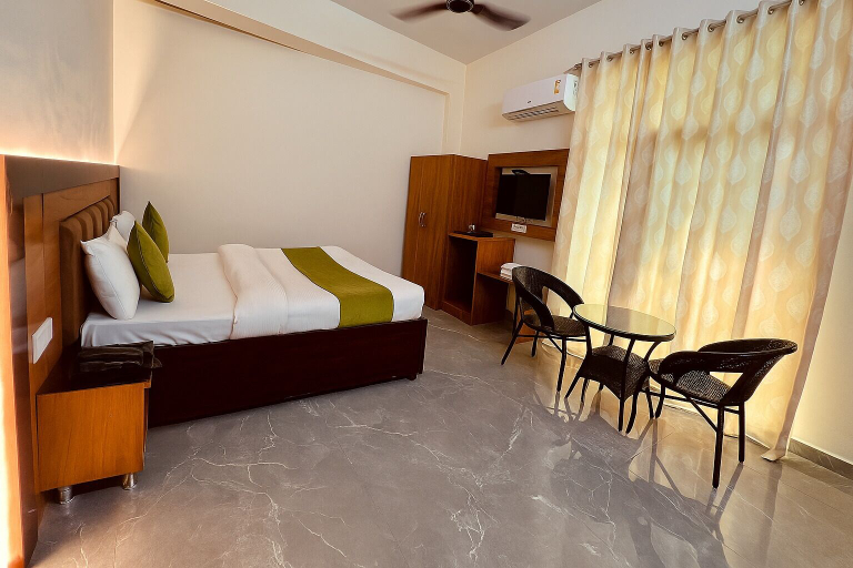 Bedroom 4, Hotel Yash Regency - Managed by JMD Group, Delhi