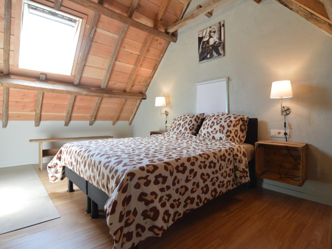 Others 5, Wonderful country house with huge garden, West-Vlaanderen
