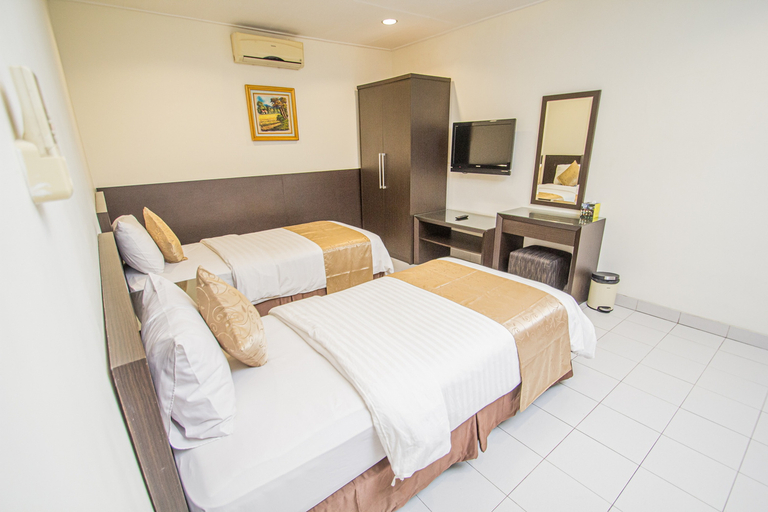 Bedroom 3, Ahadiat Hotel & Bungalow, Bandung
