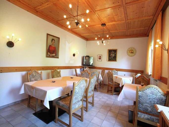 Food & Drinks, Wohnung in Ruhmannsfelden mit Hallenbad, Regen