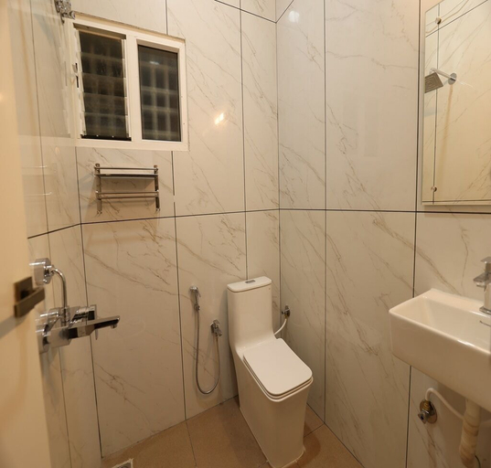 Bathroom, Olivette Suites, Bangalore