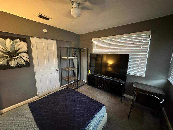 Others 5, Downtown Private Deluxe Room, Orange