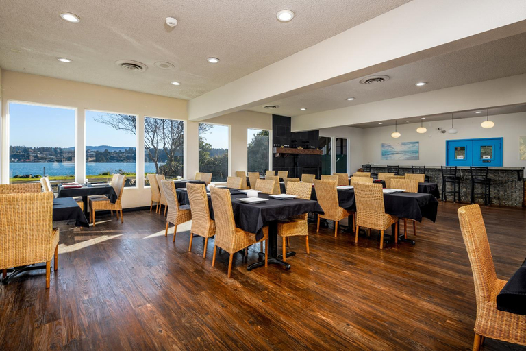 Food & Drinks 4, Waldport Bayfront Hotel & Restaurant, Lincoln