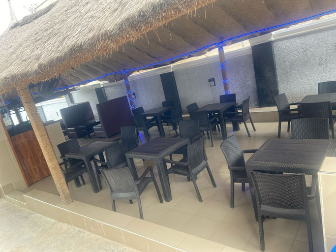 Food & Drinks, Correct Residence & Resort, AbujaMun