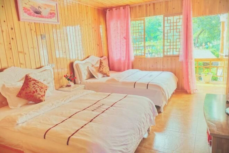 Bedroom 1, Yunong Hot Spring Courtyard Homestay (Hailuogou Glacier Forest Park Branch), Garzê Tibetan