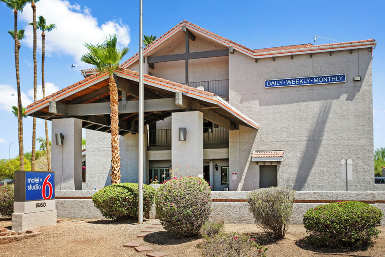 Exterior & Views 2, Studio 6 Tempe, AZ – Elliot Road, Maricopa
