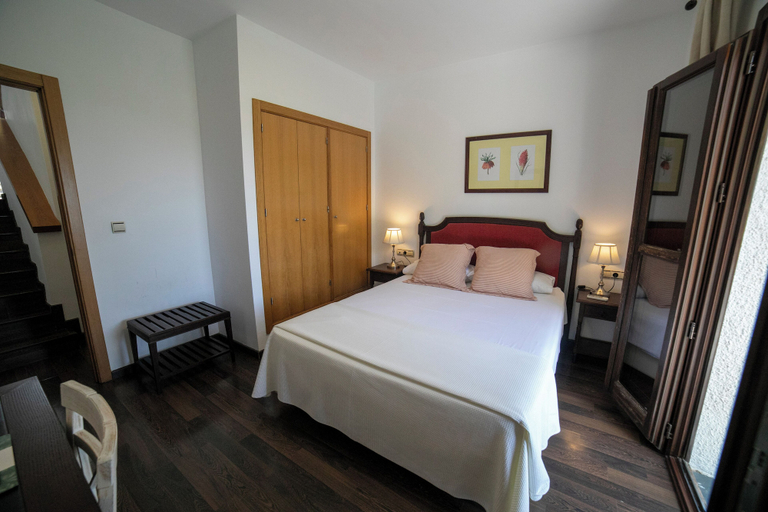 Bedroom 4, Hotel Villa Turística de Bubión, Granada