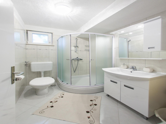 Bathroom, Apartments Magdalena - Apartment with Sea View and Terrace A3, Bol