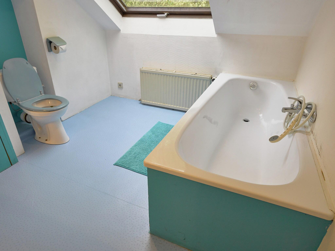 Bathroom 3, Spacious Family Home, Sosoye, Namur