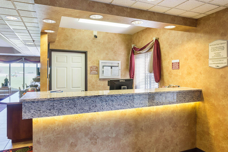 Public Area 2, Quality Inn Fairmont, Martin