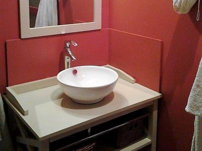 Bathroom 4, Dordogne Poolside Escape, Lot
