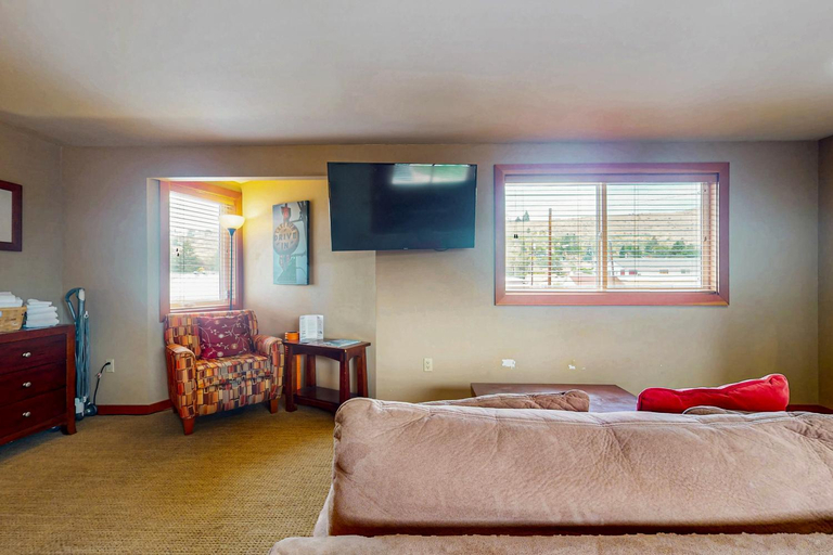 Bedroom 2, Cabana #11, Chelan