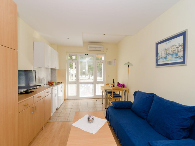 Others 4, Apartment with terrace for 3 people, Dubrovnik