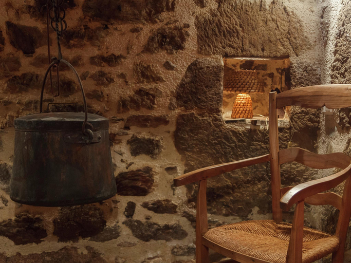 Others 5, Calvinet Retreat for Six Guests, Cantal
