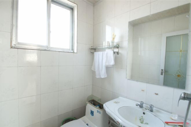 Bathroom 4, Tangjia Hotel, Linyi