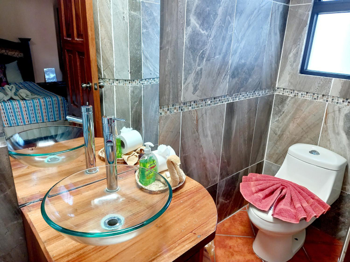 Bathroom 4, Hotel Casa Sofia, Antigua Guatemala