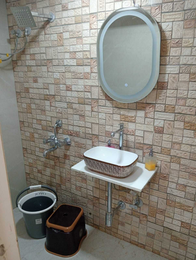 Bathroom 4, Manoram Hospitality, Thane