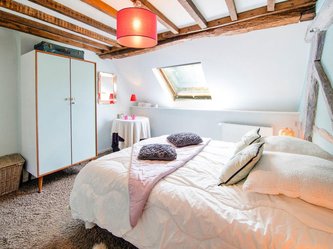 Bedroom 2, Traditional Cottage with private terrace, Liège