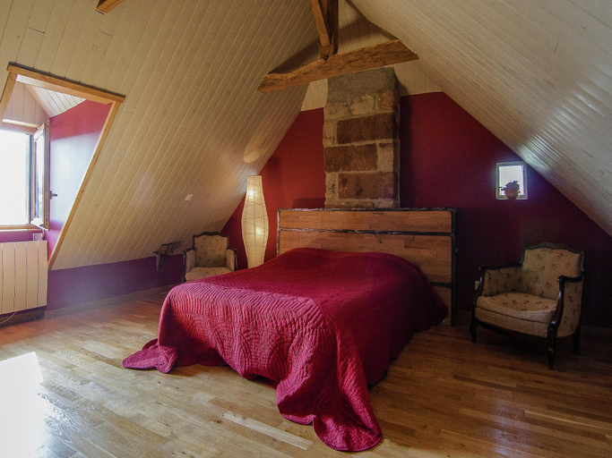 Bedroom 2, Modern holiday home with swimming pool, Corrèze
