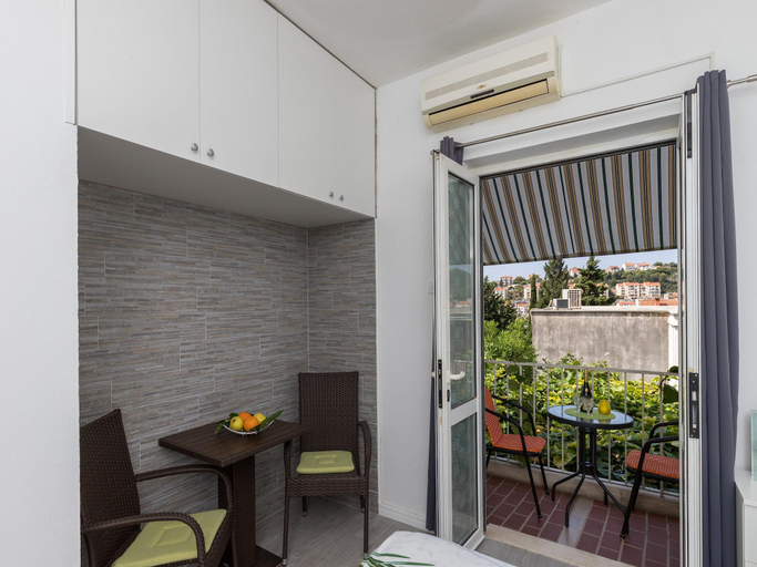 Others 2, Guest House Bradas-Double Room with Shared Bathroom No3, Dubrovnik