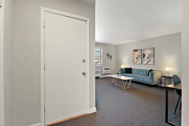 Others 4, Cozy 1BR Apt Near Shops - Kimball C2, Cook