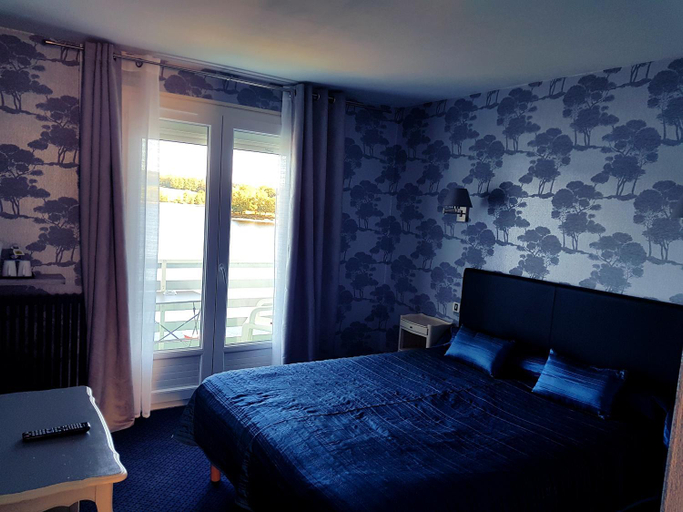 Bedroom 2, Hotel Restaurant La Caravelle, Haute-Vienne