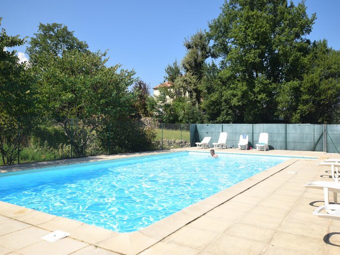 Sport & Beauty, Holiday Home in Lablachere with Pool, Ardèche
