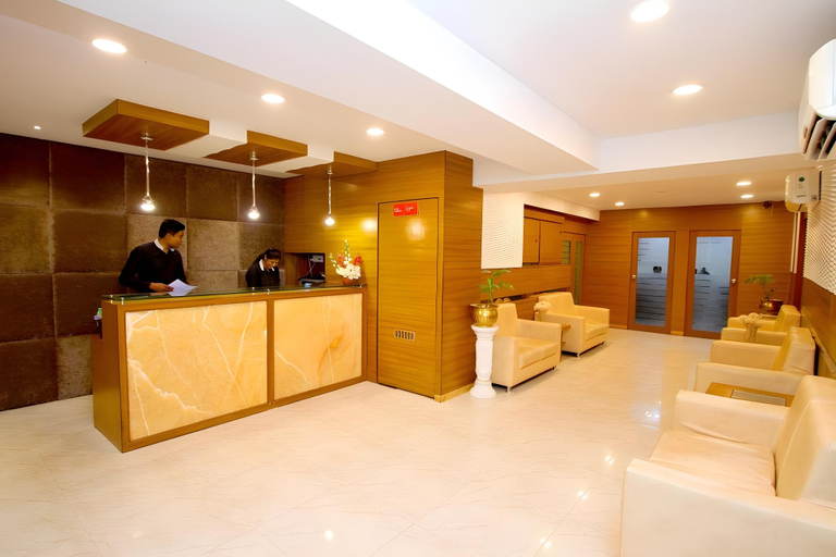 Public Area, Hotel Crestwood, Kolkata