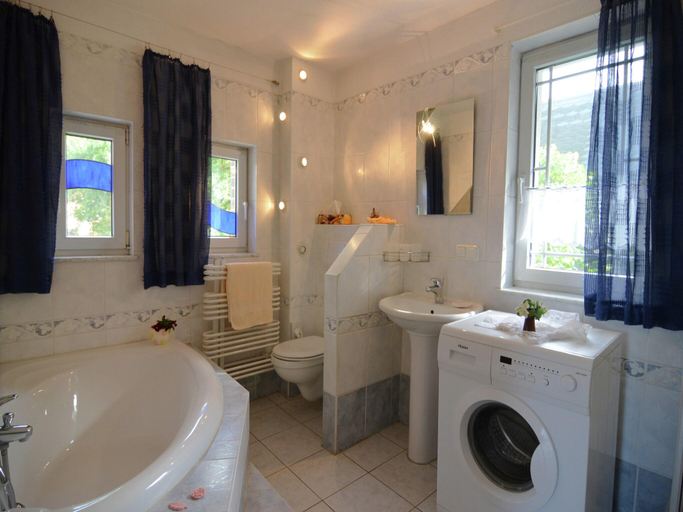 Others 4, Schonow Forest Apartment, Barnim