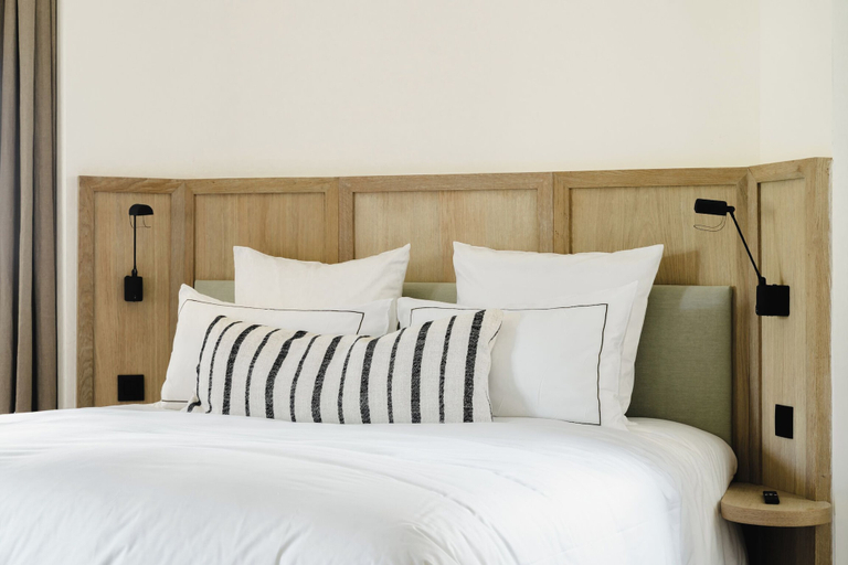 Bedroom 3, Les Hauts de Sancerre, Cher