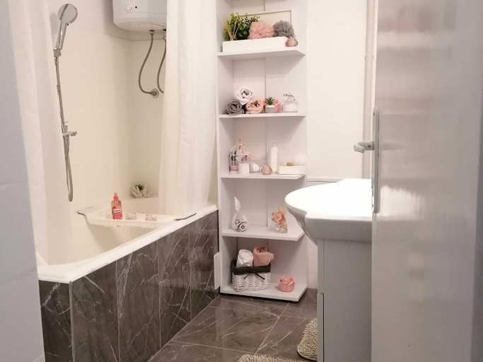 Bathroom 2, Apartment Jamblip - Two Bedroom Apartment with Balcony, Split