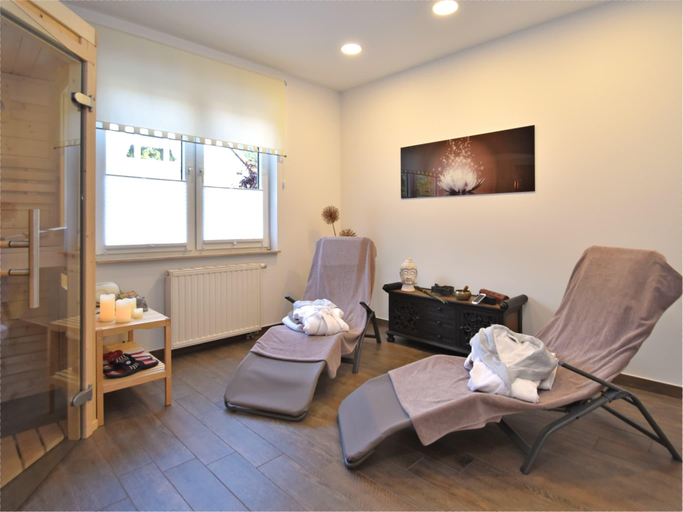 Others 4, Relaxing Escape with Terrace, Hildburghausen