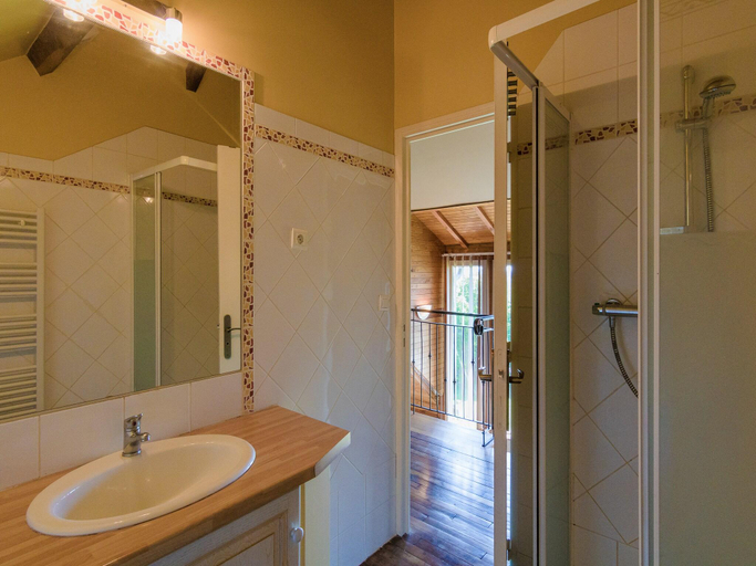 Bathroom 3, Modern holiday home with swimming pool, Corrèze