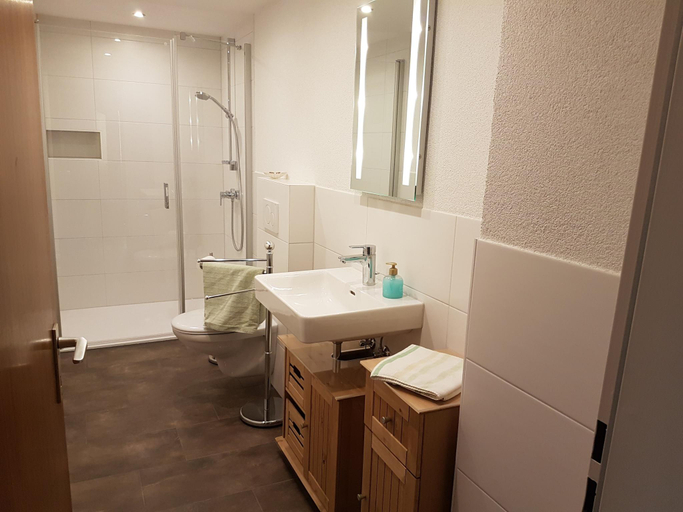Bathroom 3, Ferienwohnung in Bischoffingen, Breisgau-Hochschwarzwald