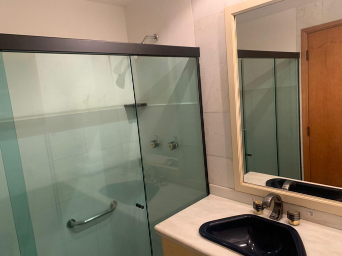 Bathroom 5, Colonial Plaza Hotel Pindamonhangaba, Pindamonhangaba